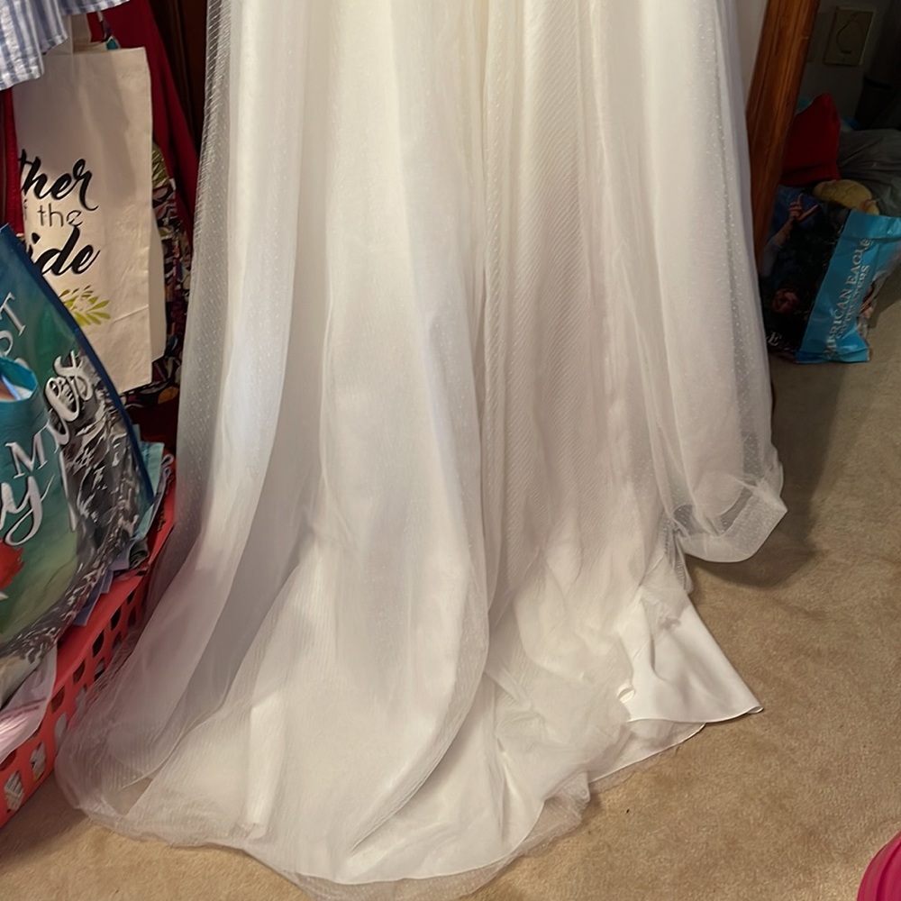 Wedding Dress stella york 7560. Size 10 in Ivory - Picture 9 of 10